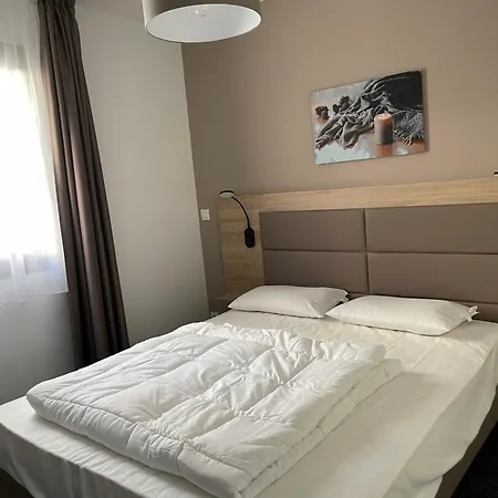 Pour 8 Pers A Gourette Avec Acces Piscine - Fr-1-860-8 Apartamento Eaux-Bonnes